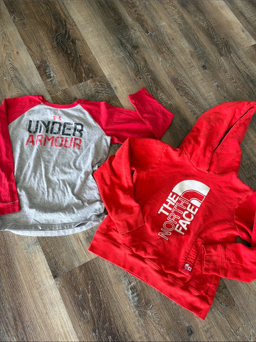 Under Armour & The North Face Kids Red Tops - Hooded Pullover & Raglan Tee 10